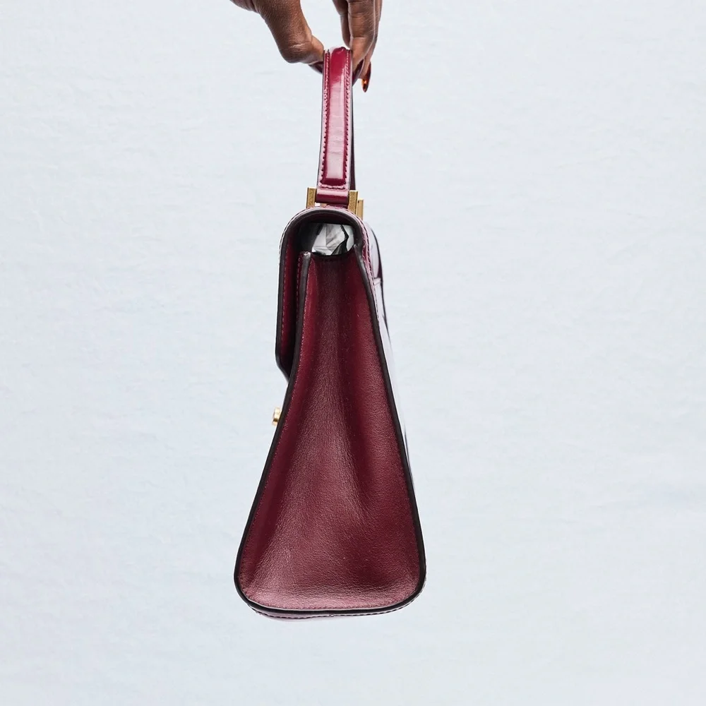 Tory Burch Patent Juliette‎ Top Handle Bag Condition